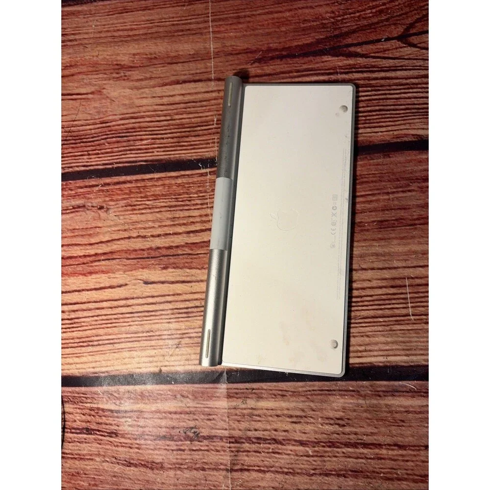 Apple Wireless Keyboard With Bluetooth Model A1314 Silver - Original Tested